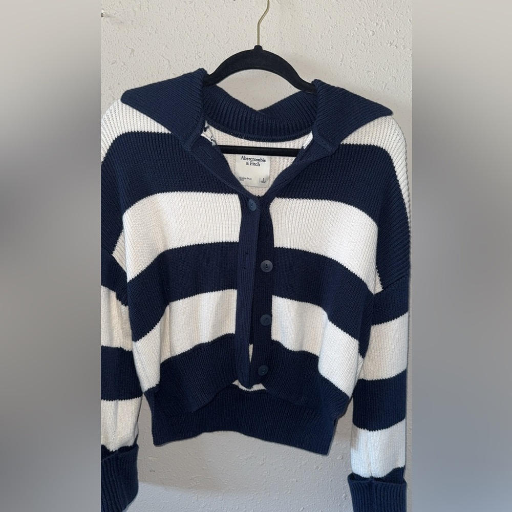 Abercrombie & Fitch Women's Navy and White Striped Cardigan
